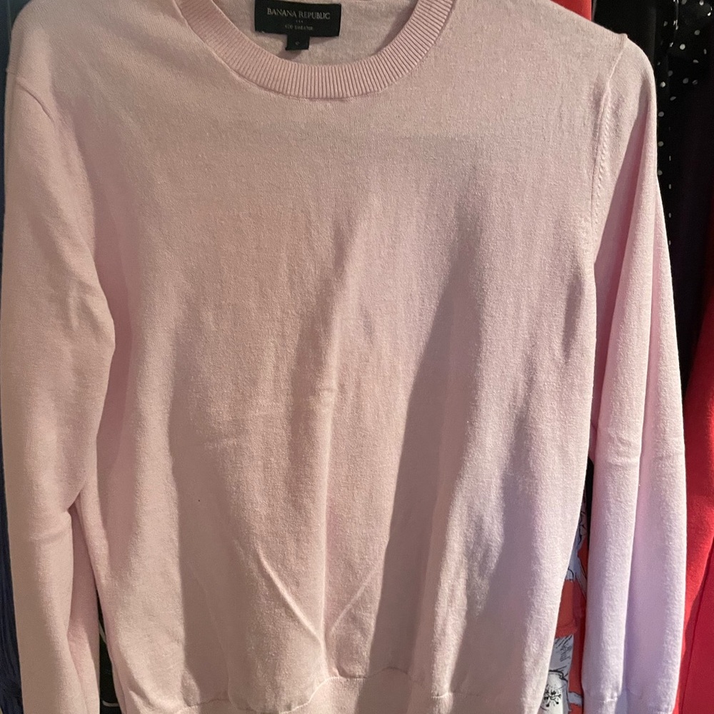 Worn 1x light pink sweater